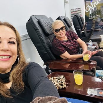 Hi-End Nail Spa 2 - Us at Hi-End nail spa in North Hollywood - Nail Salons Near Me - North Hollywood, California Hi-End Nail Spa 2 - Us at Hi-End nail spa in North Hollywood - Nail Salons Near Me - North Hollywood, California