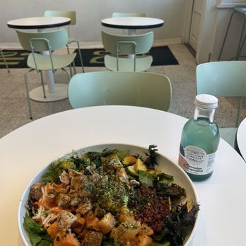 Neon Greens - Umami Crunch salad with smoked chicken - Salad Near Me - St. Louis, Missouri