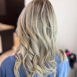 Make Me Chic Hair Studio