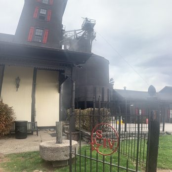 Maker's Mark Distillery - Tours Near Me - Loretto, Kentucky