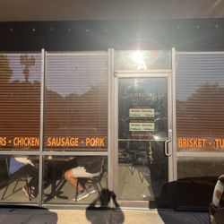 Uncle Henry's Smokehouse Barbeque
