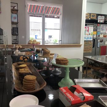 Fluff Bake Bar - Bakeries Near Me - Houston, Texas