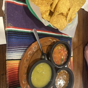 Guacatacos - Mexican Cantina - Chips & Salsa - Mexican Near Me - Weston, Florida