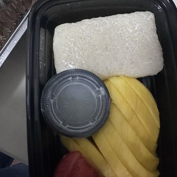 Lotus Thai Cuisine - Mango and sweet sticky rice - Thai Near Me - Randolph, New Jersey