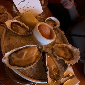 Elliott's Oyster House - Seafood Near Me - Seattle, Washington Elliott's Oyster House - Seafood Near Me - Seattle, Washington