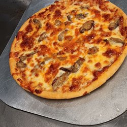 Farrell Pizzeria - Mushrooms and Extra Cheese