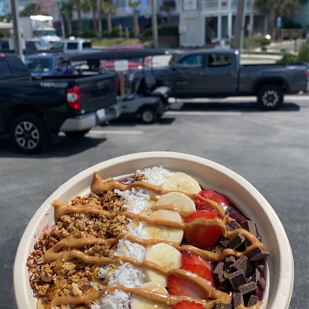 Acai bowl add shredded coconut
