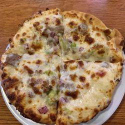 Geneo's P & P - 7" Philly Cheesesteak Pizza