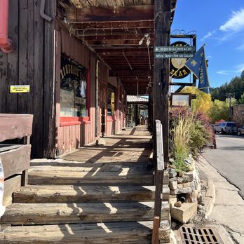 Wildflower Cafe - Old west store fronts and restaurants fronts - Breakfast & Brunch Near Me - Evergreen, Colorado