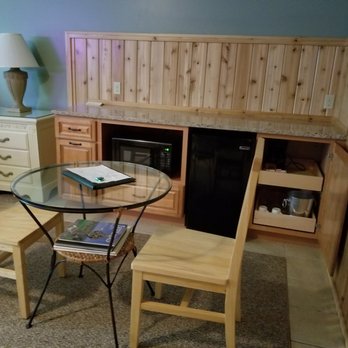 Springbrook Inn - Hotels Near Me - Prudenville, Michigan
