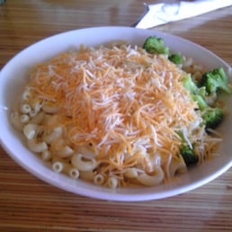 Wisc. Mac & Cheese w/ Broccoli