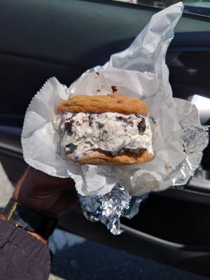 The Cookie Monstah by null