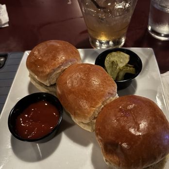 Ontario Improv - Burger bites - Comedy Clubs Near Me - Ontario, California Ontario Improv - Burger bites - Comedy Clubs Near Me - Ontario, California