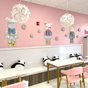 More Tea - Seating and decor - Desserts Near Me - Apex, North Carolina