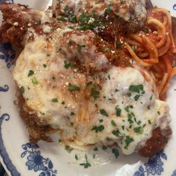 Labriola - Chicken Parmesan - Italian Near Me - Chicago, Illinois Labriola - Chicken Parmesan - Italian Near Me - Chicago, Illinois