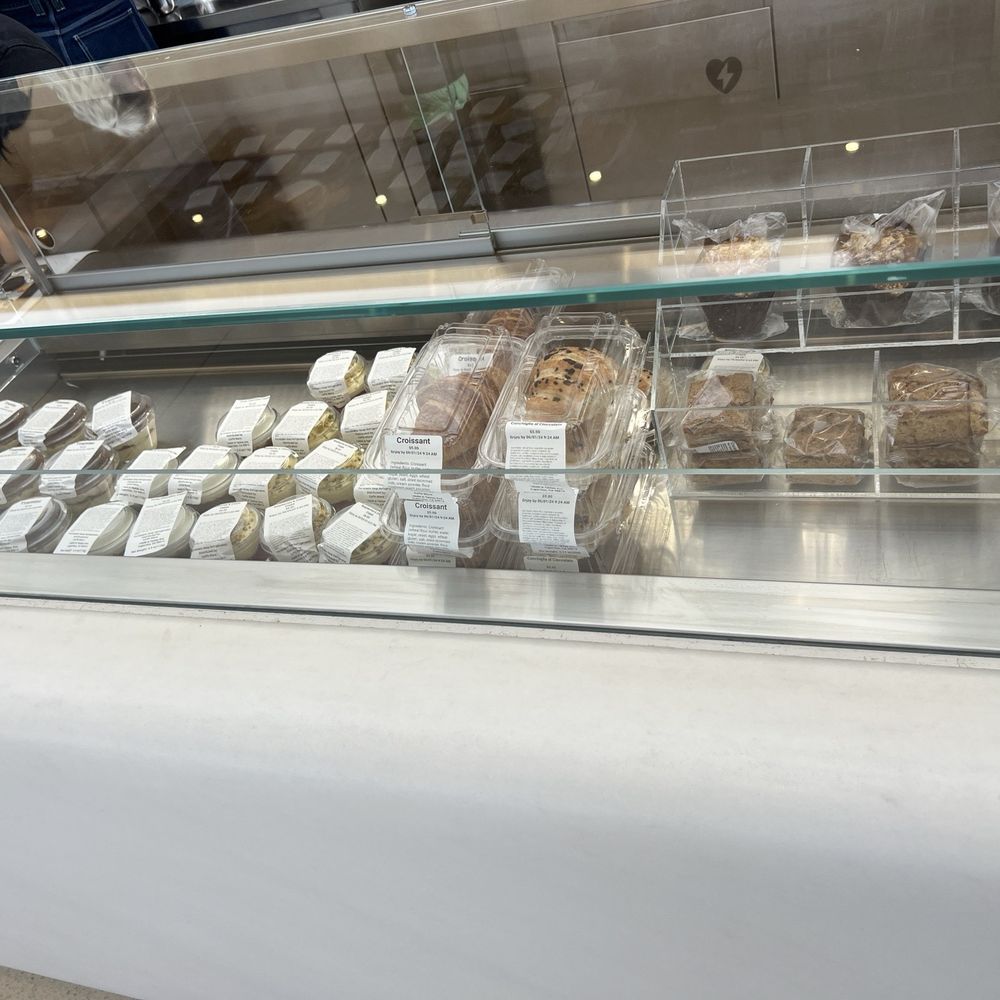 Apple Park Visitor Center - 5/31/24 Snack options - Computers Near Me - Cupertino, California Apple Park Visitor Center - 5/31/24 Snack options - Computers Near Me - Cupertino, California