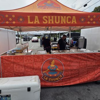 La Shunca - Food Stands Near Me