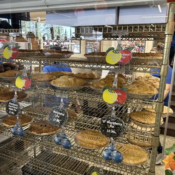 Boa Vista Orchards - Delicious blackberry sour cream apple pie and Dutch apple pie! - Fruits & Veggies Near Me - Placerville, California