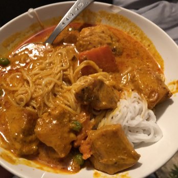Thuy's Noodle Shop - Yellow chicken curry - Vietnamese Near Me - Bisbee, Arizona Thuy's Noodle Shop - Yellow chicken curry - Vietnamese Near Me - Bisbee, Arizona