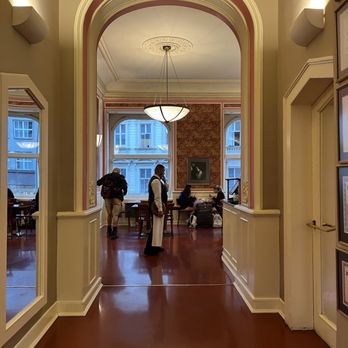 Café Louvre - Cafes Near Me - Prague, Puerto Rico