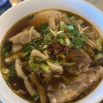 Jade Bowl - M8. VIETNAMESE HUE STYLE BEEF NOODLE SOUP - Noodles Near Me - Hampton, Virginia