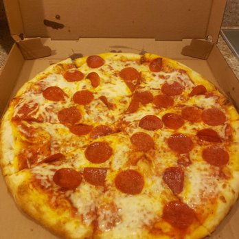 La Vera Pizzeria  - Pizza Near Me - Virginia Beach, Virginia