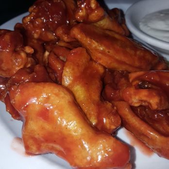 Trotters - Extra crispy bbq. Purdy good. - Sports Bars Near Me - Saratoga Springs, New York Trotters - Extra crispy bbq. Purdy good. - Sports Bars Near Me - Saratoga Springs, New York