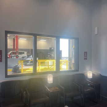 Jiffy Lube - Lobby view of the garage - Oil Change Stations Near Me - Lansing, Michigan