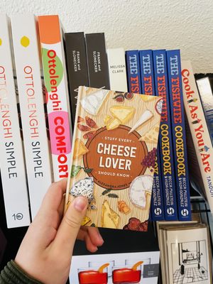 Hela Provisions by null