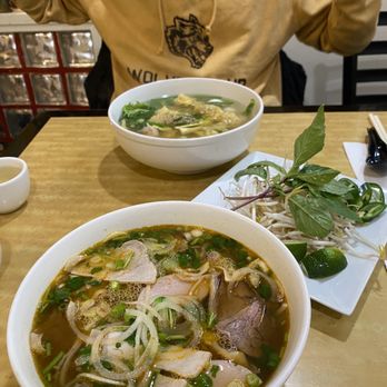 Phở Dollar - B 37. Vietnamese Seafood Pork Wonton & Quail Eggs Noodle Soup MI HOANH THANH 33. Beef & Pork in Spicy Beef Broth Rice Noodles BN B HU - Vietnamese Near Me - Buffalo, New York