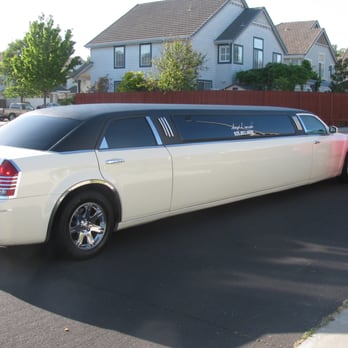 Angel Worldwide Transportation - Limo service for Holy Names High School Jr. - Sr. Prom 5-11-12 - Limos Near Me - Hayward, California