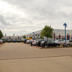 LLOYD Factory Outlet