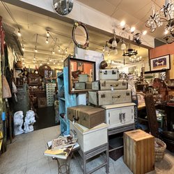 Center Street Antiques - Cool vintage luggage