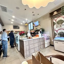 La Tazza Specialty Coffee - Inside