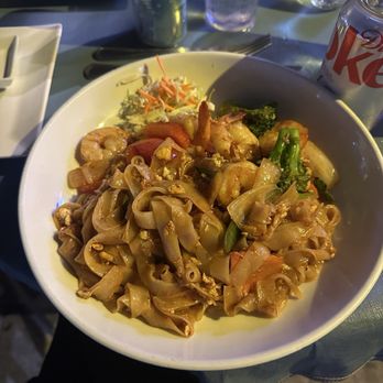 Souper Happy Noodle & Sake Bar - pad thai - Noodles Near Me - Key West, Florida