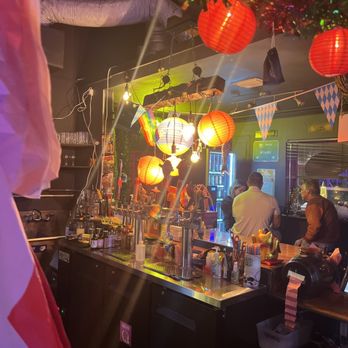 Shōjō’s Dojo - Entrance bar - Brewpubs Near Me - Miami, Florida