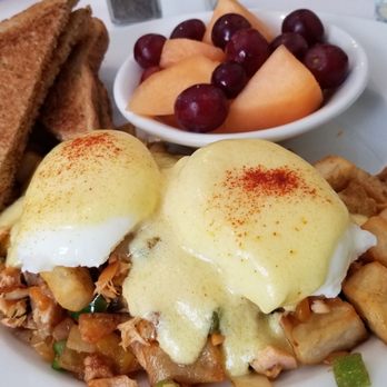 Recipes - Salmon hash (bits of salmon) - Breakfast & Brunch Near Me - Troy, Michigan