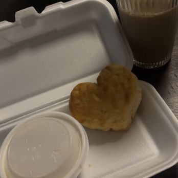 Hardee's - Biscuit 'N' Gravy - Fast Food Near Me - Seffner, Florida Hardee's - Biscuit 'N' Gravy - Fast Food Near Me - Seffner, Florida