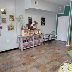 Feast & Company - Interior