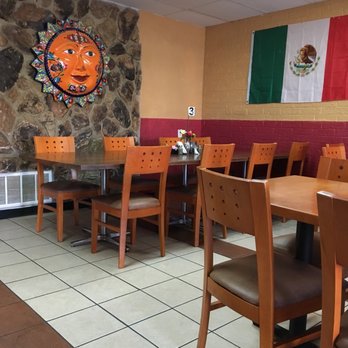 Los Amigos Restaurant - American Near Me - Lake Dallas, Texas