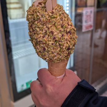 Glace Bachir - Medium size Specialty - Ice Cream & Frozen Yogurt Near Me - Paris, 75