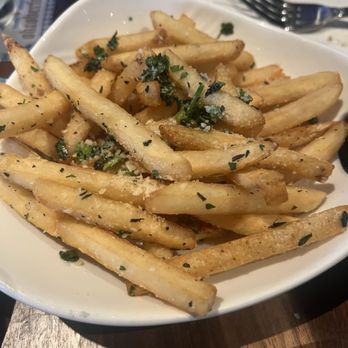 Yard House - Parmesan Truffle Fries - New American Near Me - Vernon Hills, Illinois Yard House - Parmesan Truffle Fries - New American Near Me - Vernon Hills, Illinois