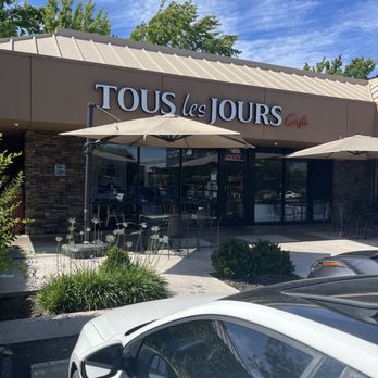 Tous Les Jours - Entrance - Bakeries Near Me - Dublin, California