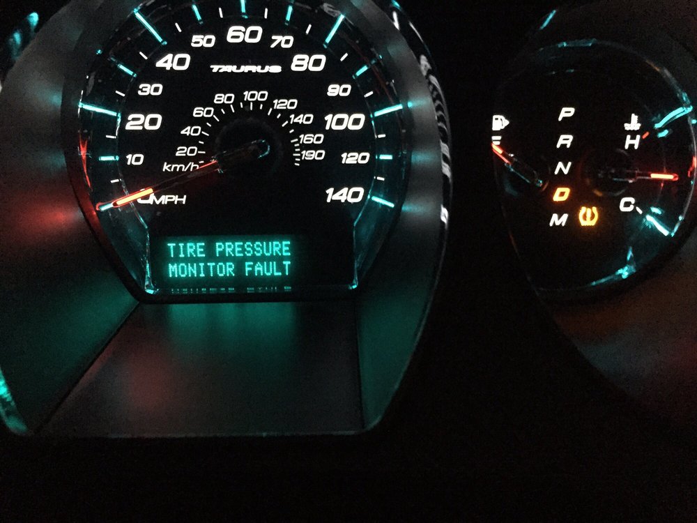 LES SCHWAB TIRE CENTER Updated September 2024 129 Reviews 7285 NE