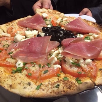 Lois - Pizza La Rioja - Bars Near Me - Mexicali, BCN Lois - Pizza La Rioja - Bars Near Me - Mexicali, BCN