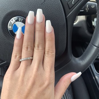 Dana's Golden Nails - Nail Salons Near Me - Schertz, Texas