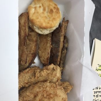 Lee's Famous Recipe Chicken - a biscuit and biscuits - Chicken Wings Near Me - Sanford, Florida Lee's Famous Recipe Chicken - a biscuit and biscuits - Chicken Wings Near Me - Sanford, Florida