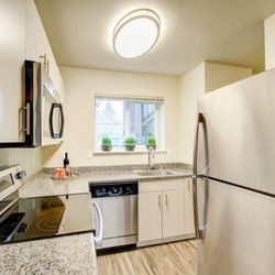 Stonehedge Village Apartments