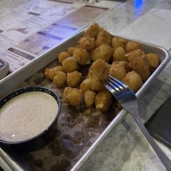 FRIED CHEESE CURDS