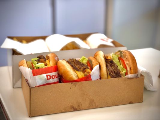 In-N-Out Burger by null